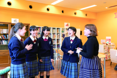 麴町学園女子中学校